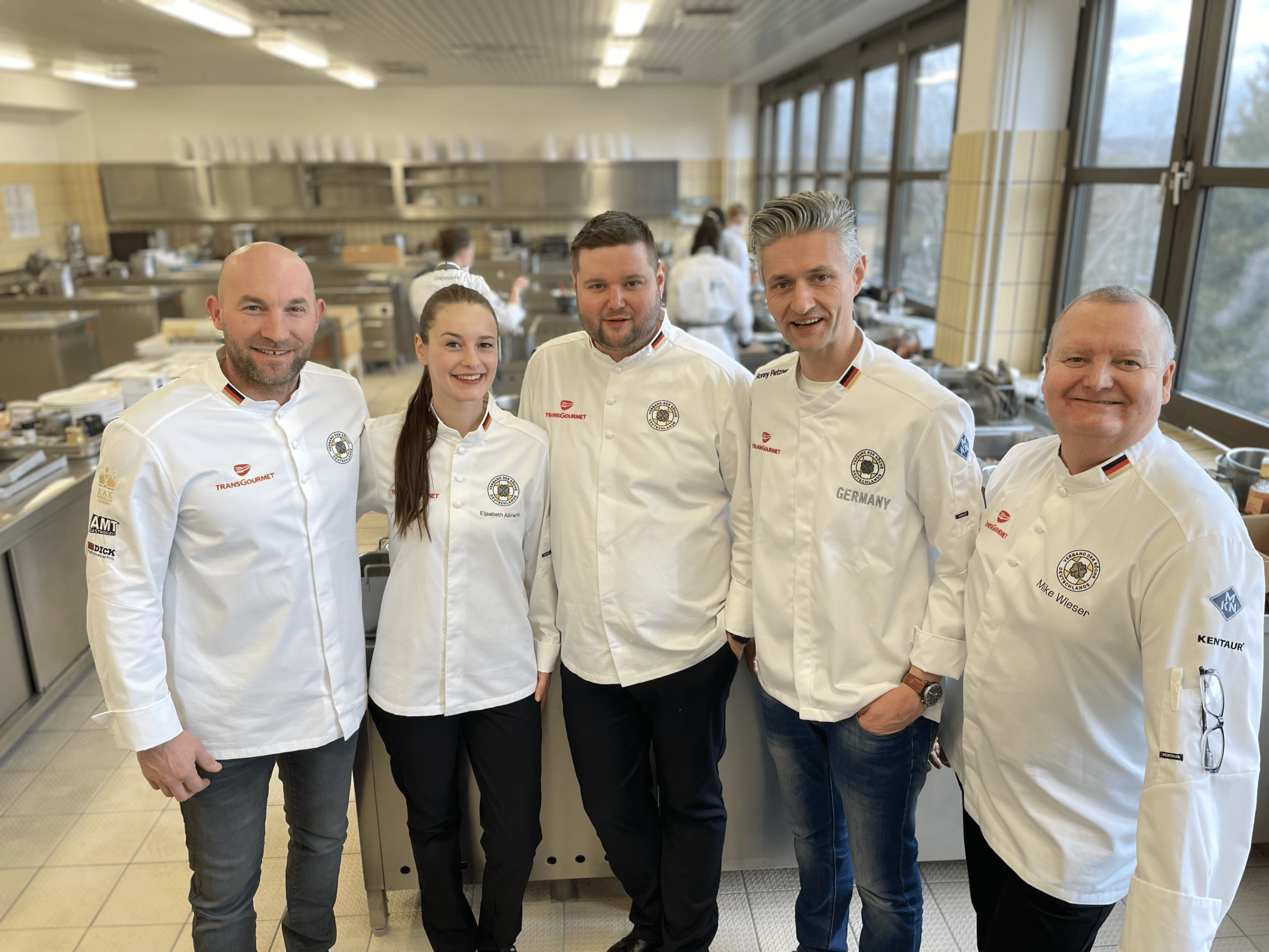 Die deutsche Köchenationalmannschaft hat ein klares Ziel: Top-Platzierungen beim Culinary World Cup in Luxemburg im November. Bildrechte: VKD