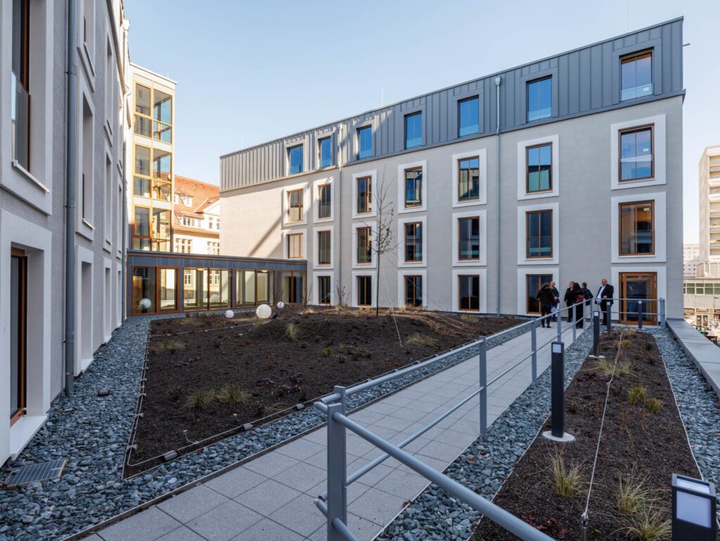 Am 16. April eröffnete das Designhotel H2 Hotel Erfurt in bester Innenstadt-Lage. An dessen Spitze steht Monique Hildebrand. © H-Hotels-GmbHJens-Schluter