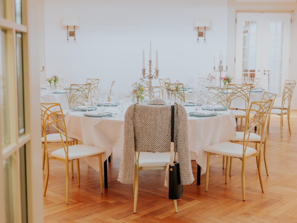 Der renommierte Falstaff Hotel Guide 2025 hat das Grand Hotel jetzt in seine Auswahl aufgenommen – ein Zeichen für exzellente Qualität in Service, Ambiente, Kulinarik, Lage, Zimmern und Spa-Angebot. © PCTRBRLN