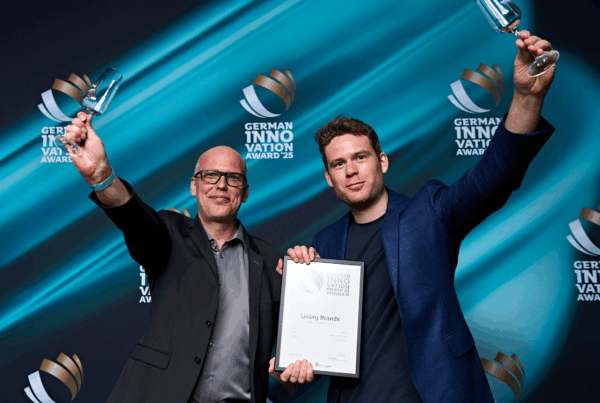 Der Rat für Formgebung (German Design Council) hat das neue Konzept RASTAL Living Brands® mit dem renommierten German Innovation Award 2025 in der Kategorie "Excellence in Business to Consumer"“ ausgezeichnet. ©Der Rat für Formgebung (German Design Council) hat das neue Konzept RASTAL Living Brands® mit dem renommierten German Innovation Award 2025 in der Kategorie "Excellence in Business to Consumer"“ ausgezeichnet. ©Der Rat für Formgebung (German Design Council) hat das neue Konzept RASTAL Living Brands® mit dem renommierten German Innovation Award 2025 in der Kategorie "Excellence in Business to Consumer"“ ausgezeichnet. ©RASTAL