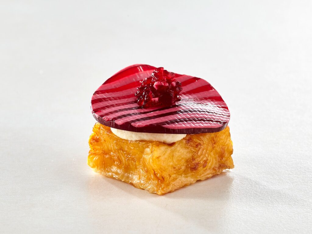 meerrauch® steht für Fingerfood de luxe: kleine, handgefertigte Kompositionen aus Räucherfisch, die Profis in der Gastronomie neue kulinarische Freiheiten eröffnen. © meerrauch