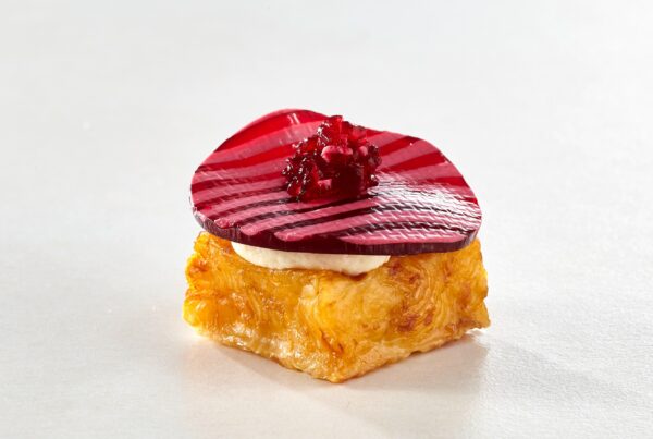 meerrauch® steht für Fingerfood de luxe: kleine, handgefertigte Kompositionen aus Räucherfisch, die Profis in der Gastronomie neue kulinarische Freiheiten eröffnen. © meerrauch