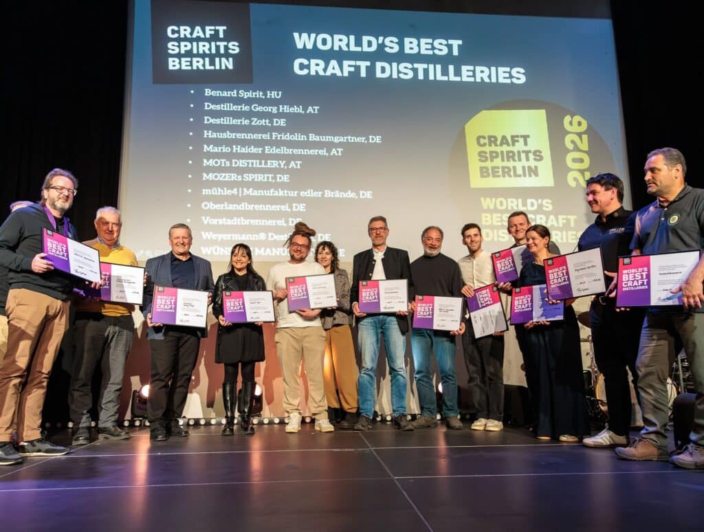 "Dienst ist Dienst und Schnaps ist Schnaps" – wie falsch dieses Sprichwort liegt, zeigen seit 15 Jahren die Craft Spirits Berlin Awards. © LoganLoftis